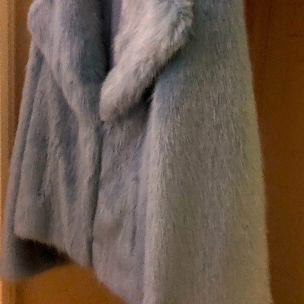 SKY BLUE FAUX FUR COAT, size M - Picture 3 of 3